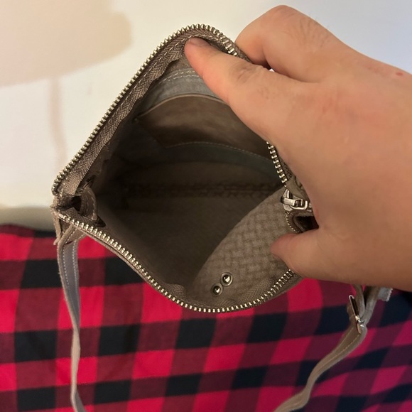 SOLD-Roots Tan Crossbody Bag with Adjustable Strap and Silver Hardware - Picture 4 of 4